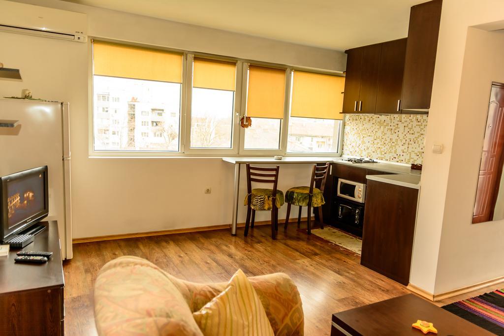 Apartment Leonardo Da Vinci Пловдив Екстер'єр фото